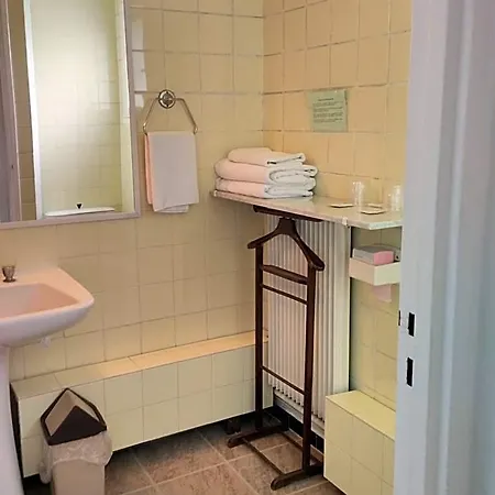 Le Nouveau Monde Hotel